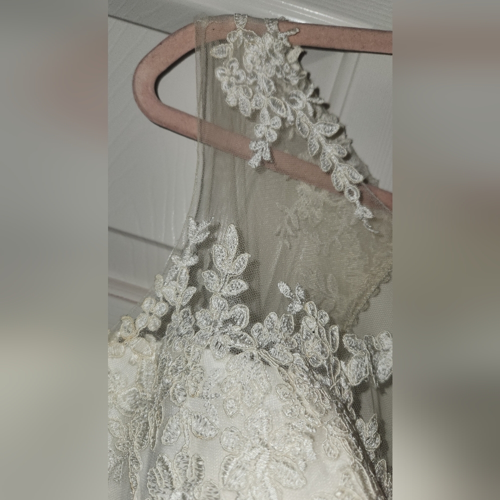 NWT! REBECCA INGRAM WEDDING DRESS ! (ONE PEARL IS MISSING ON THE SWAROVSKI BELT) - Picture 7 of 16